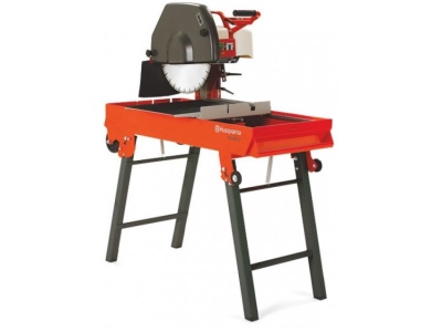 Pila na venkovní dlažbu Husqvarna TS 400 F 